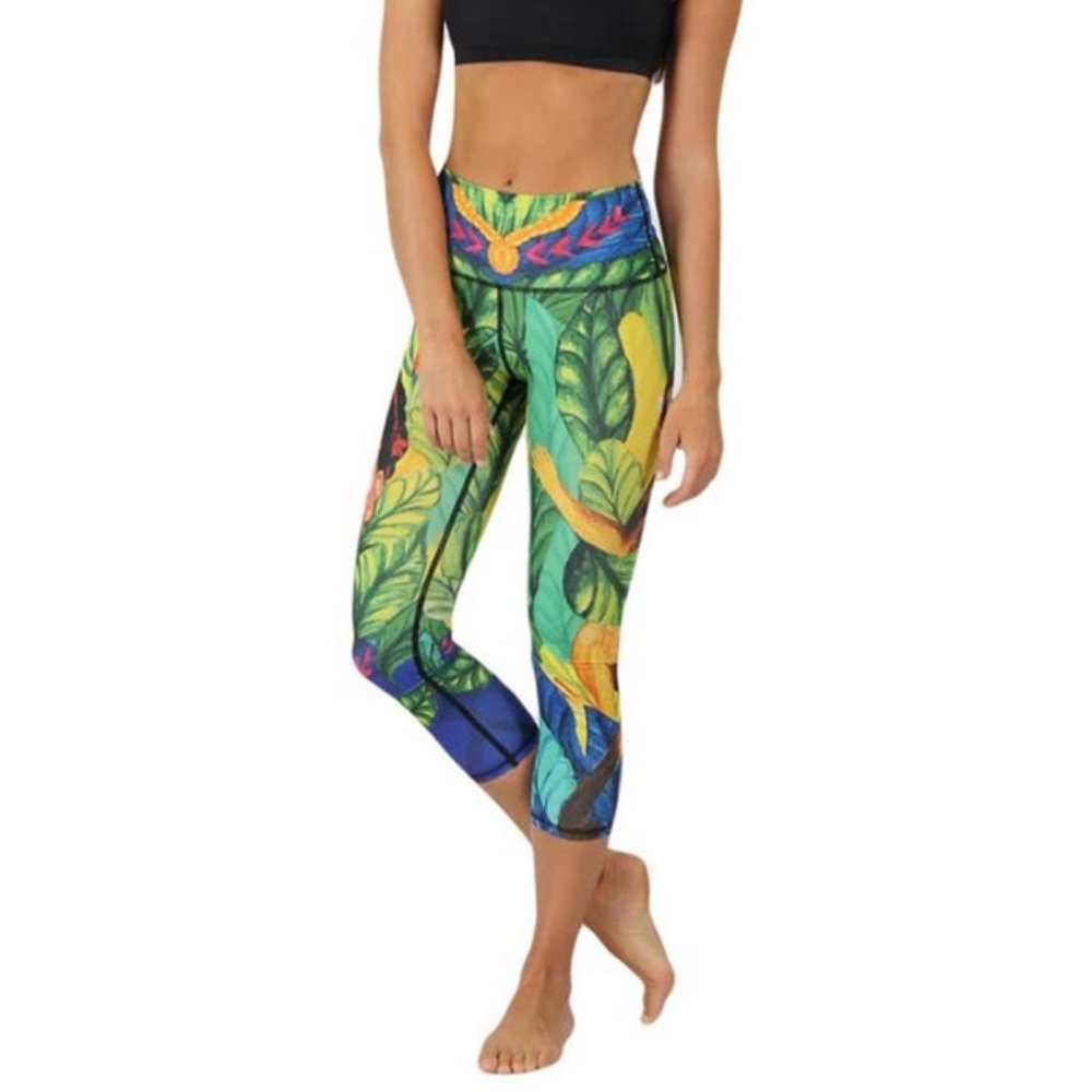 Yoga Democracy Frida Yoga Crops NW